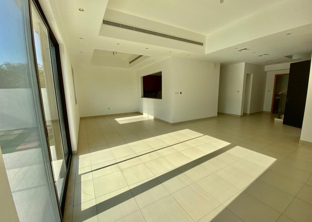 LIVING AREA FULL VIEW