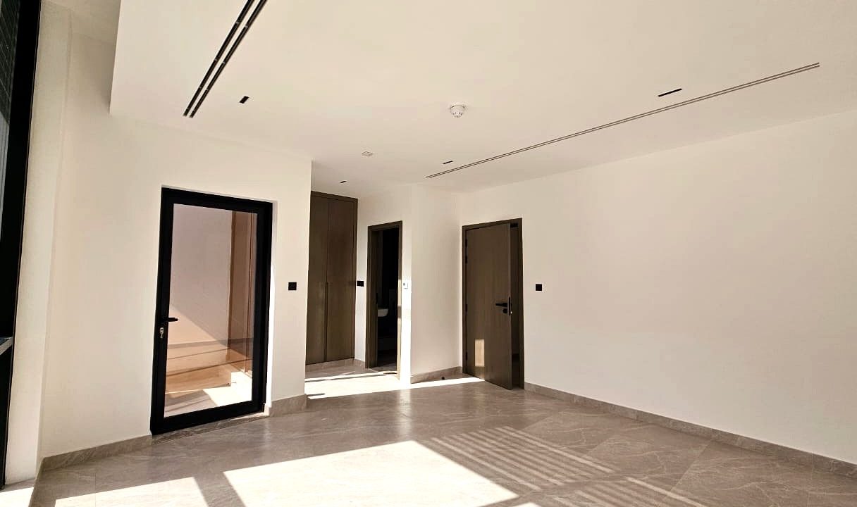 WhatsApp Image 2026-02-18 at 01.46.34-2