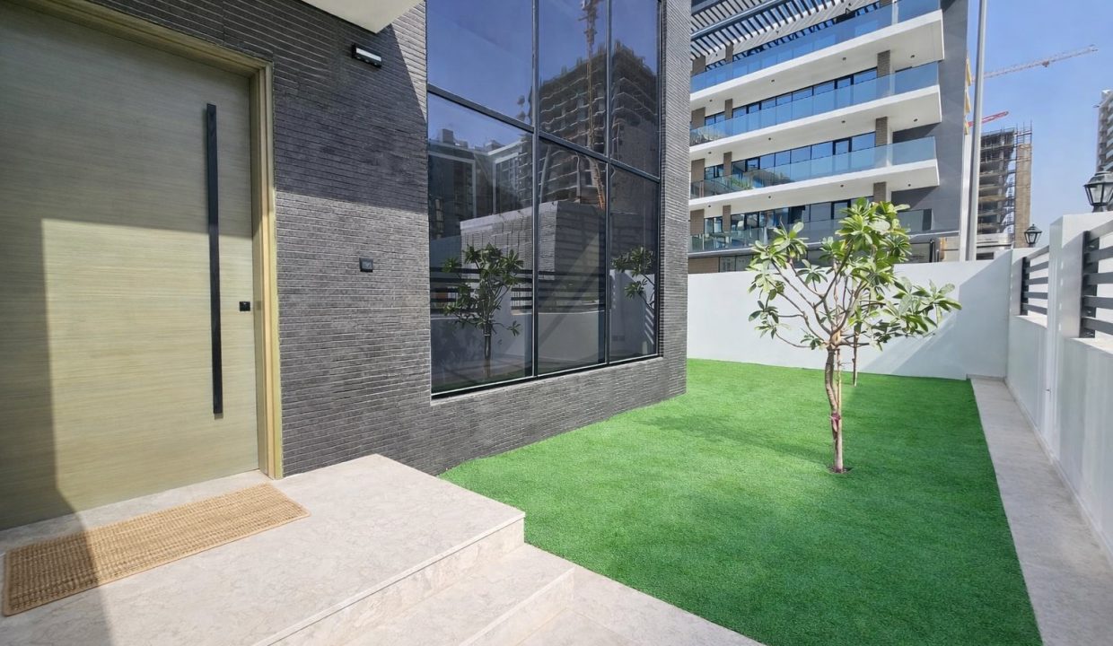 WhatsApp Image 2026-02-18 at 01.46.38-5