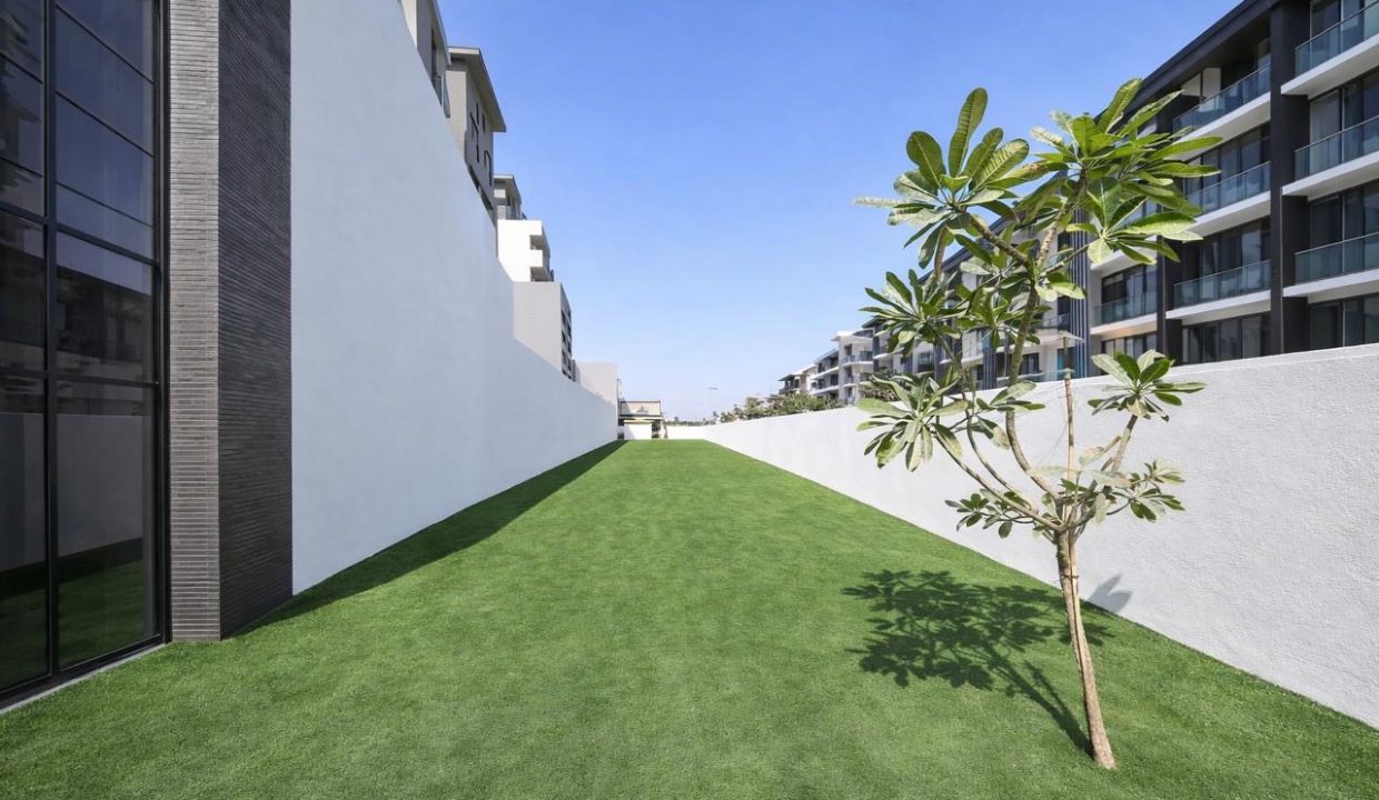 WhatsApp Image 2026-02-18 at 02.19.59-6