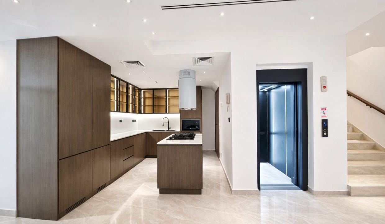 WhatsApp Image 2026-02-18 at 14.15.43