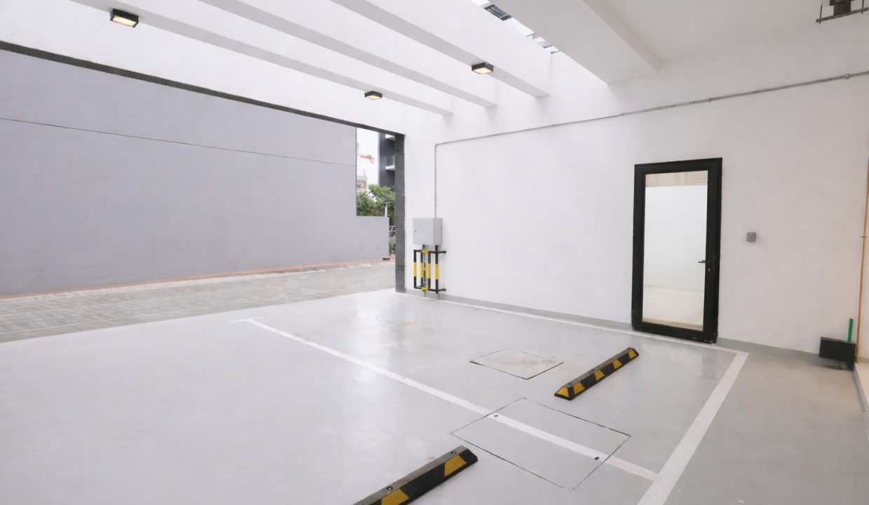 WhatsApp Image 2026-04-16 at 15.54.00-6