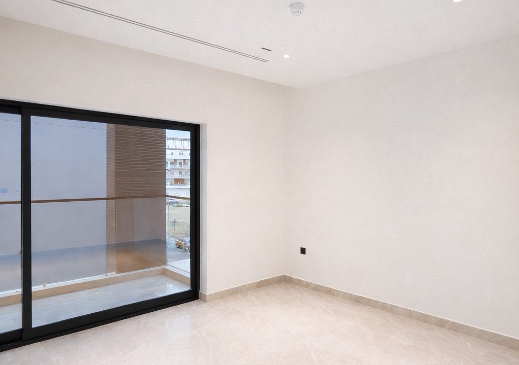 WhatsApp Image 2026-04-16 at 15.54.01-9