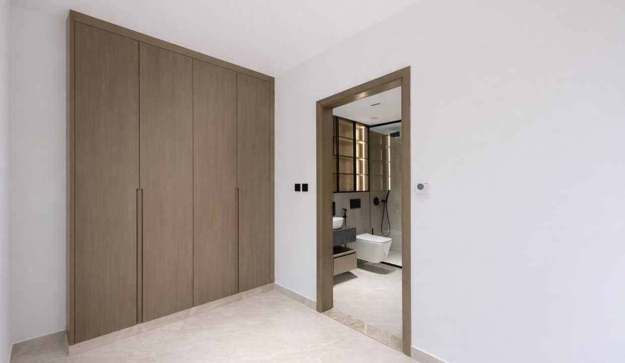 WhatsApp Image 2026-04-16 at 15.54.03-22