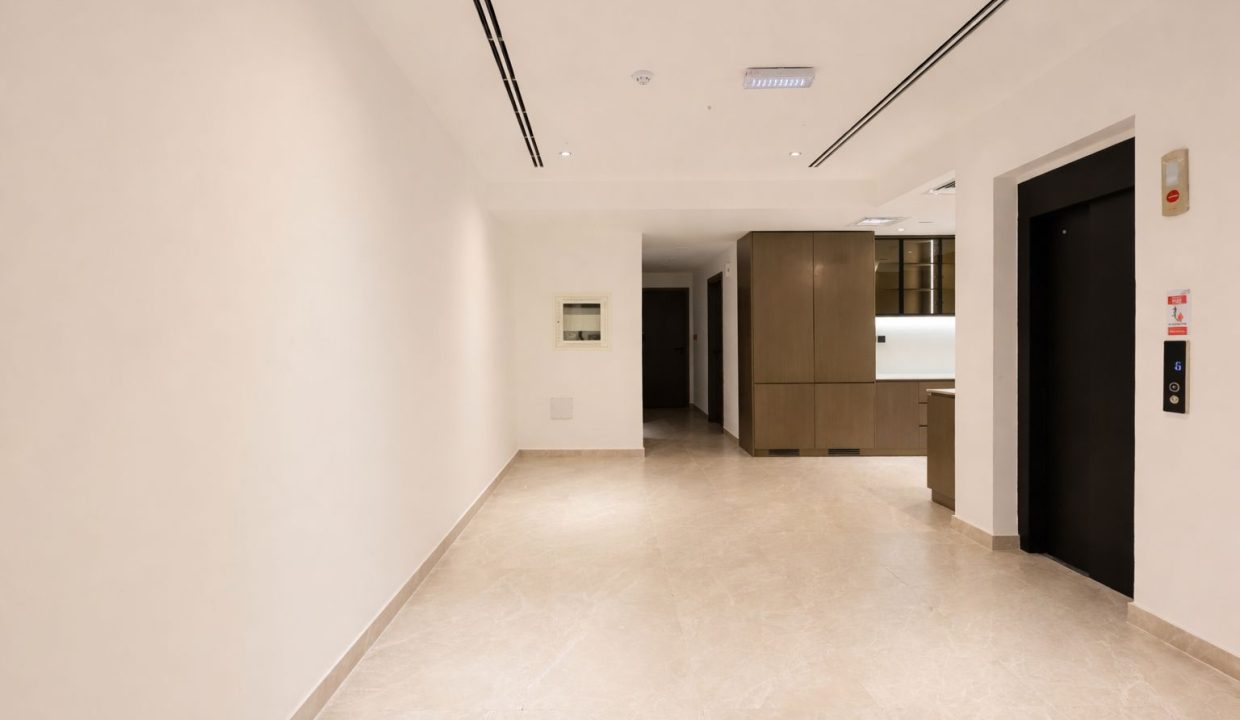 WhatsApp Image 2026-04-16 at 15.54.04-28