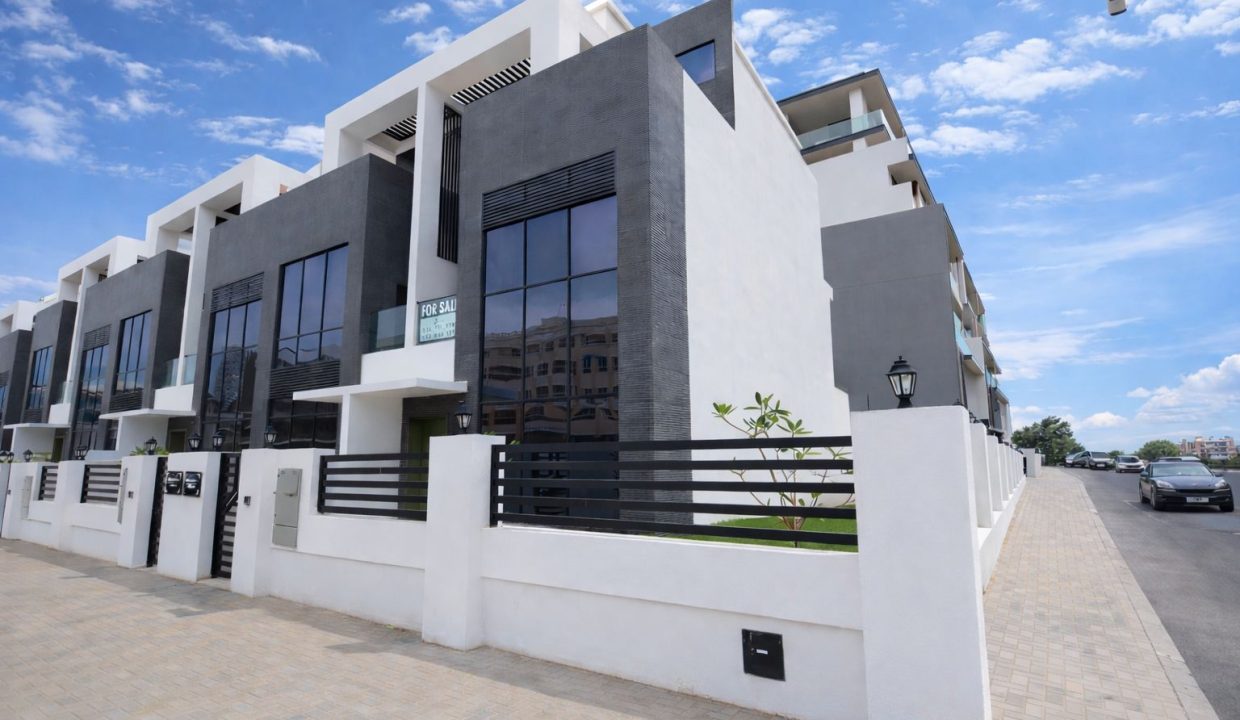 WhatsApp Image 2026-04-16 at 15.54.06-33