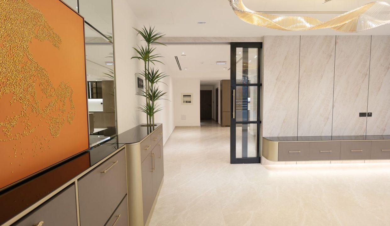 WhatsApp Image 2026-04-16 at 15.54.06-37