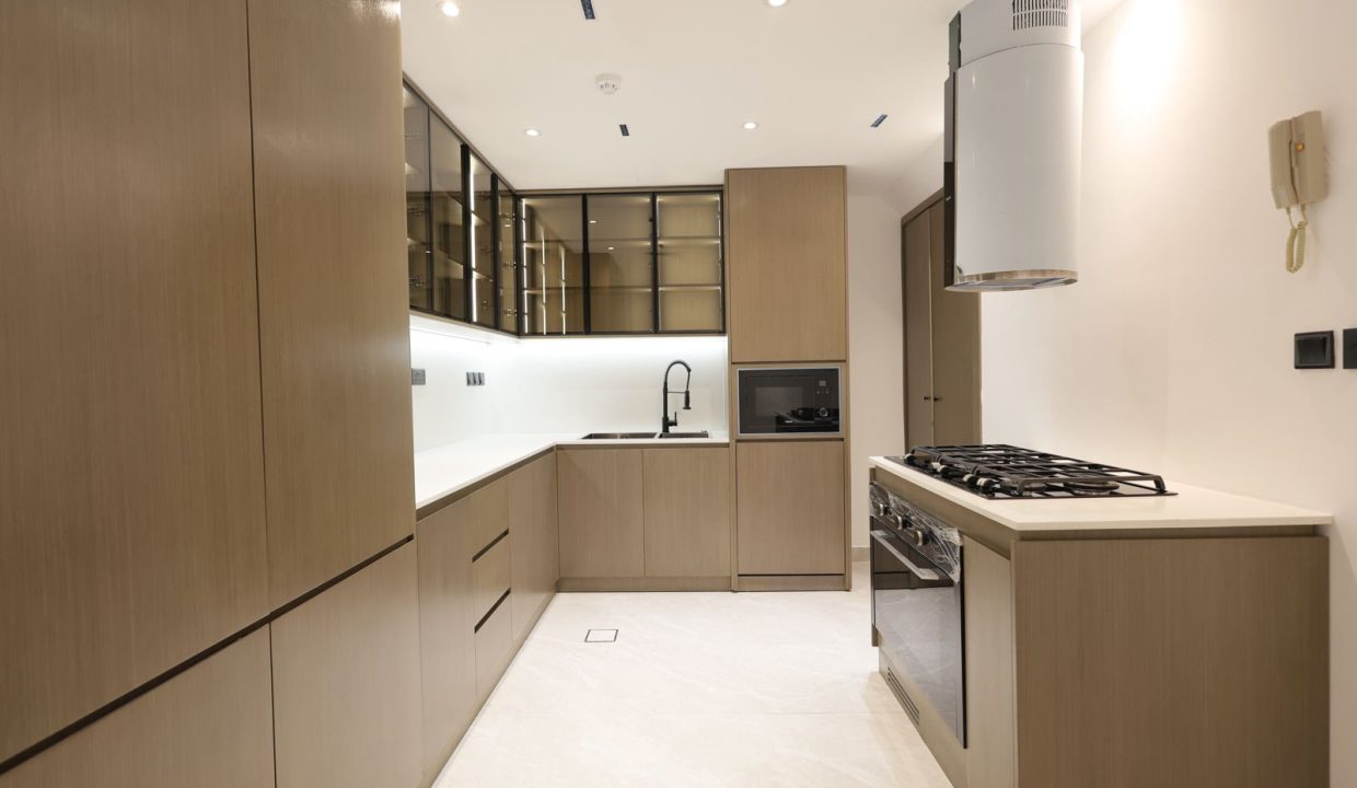 WhatsApp Image 2026-04-16 at 15.54.08-43