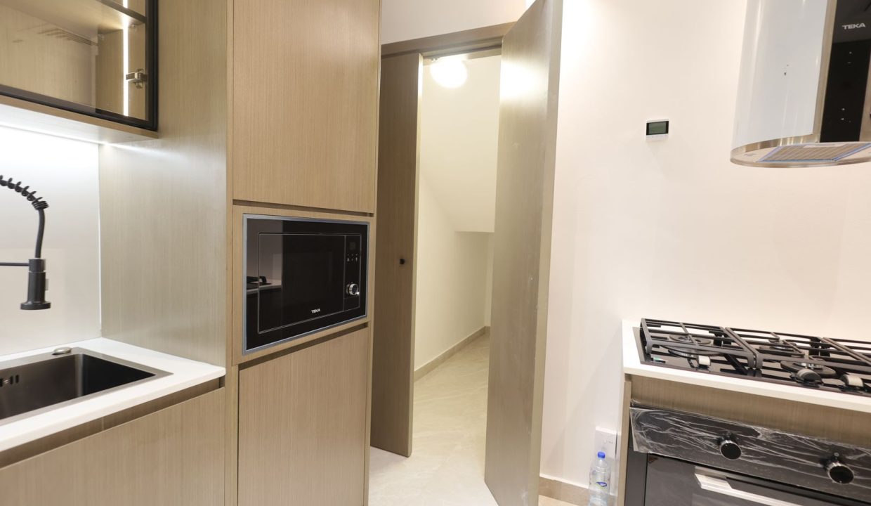 WhatsApp Image 2026-04-16 at 15.54.08-44